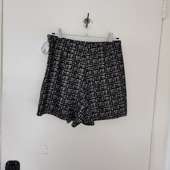 ZARA shorts - Picture 2 of 4